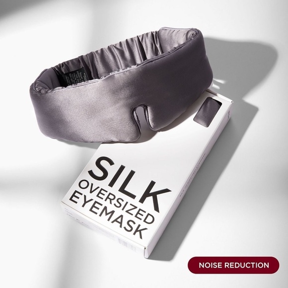 NWT  Night Silk Oversized Eye Mask - Picture 1 of 7